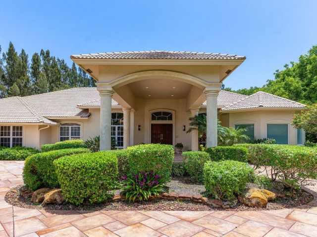 Home for sale at 16164 Bridlewood Circle - photo 6214786