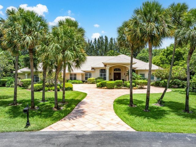 Home for sale at 16164 Bridlewood Circle - photo 6214788