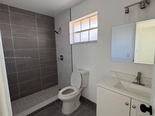 Home for rent at 617 NW 3rd Ave A - photo 6146278