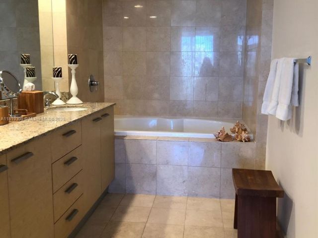 Apartment for sale  Unit #908 - photo 6148644