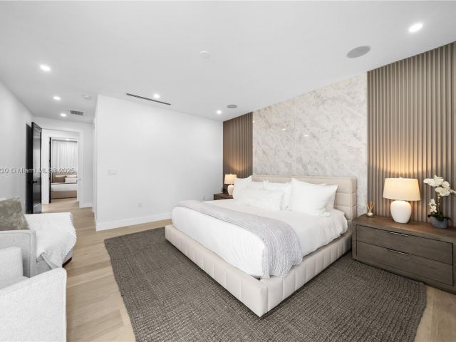 Home for rent at 550 NW 42nd St - photo 6148313