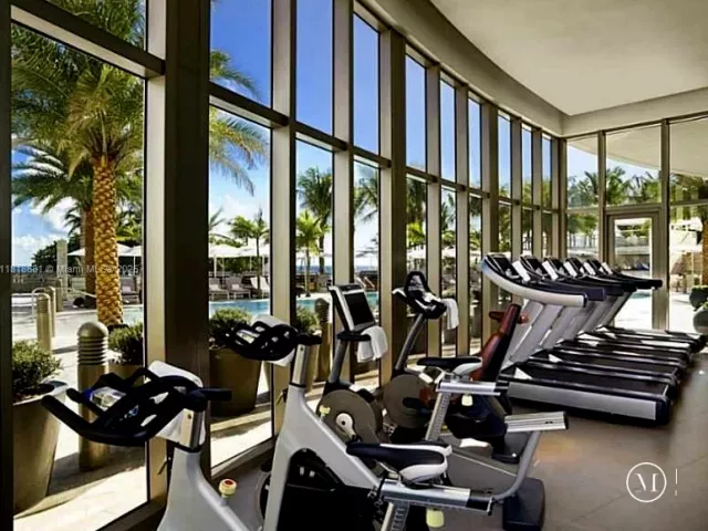 2-bedroom condo for sale in Bal Harbour - 9705 Collins Ave 1804N - MondialRealty