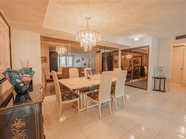 Apartment for sale  Unit #2317 - photo 6151703