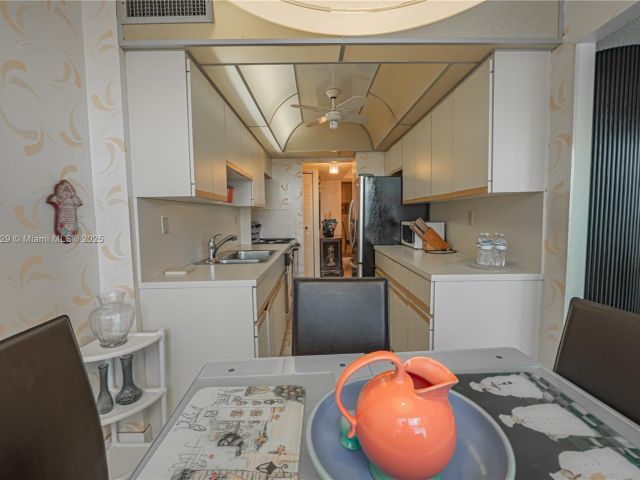 Apartment for sale  Unit #2317 - photo 6151707