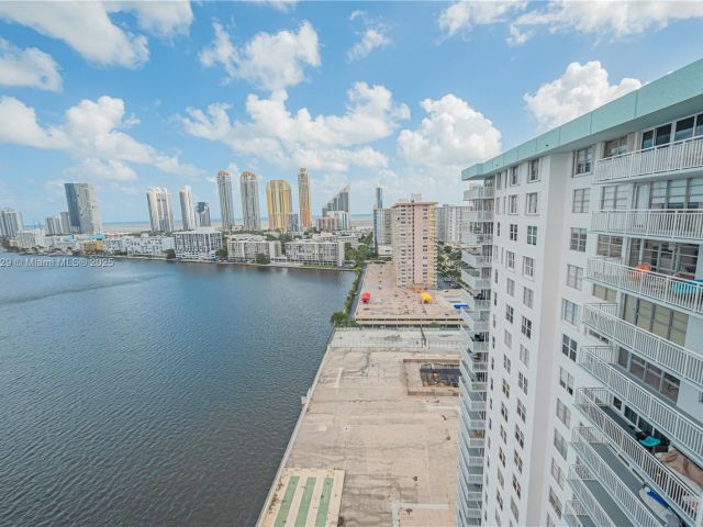 Apartment for sale  Unit #2317 - photo 6151712