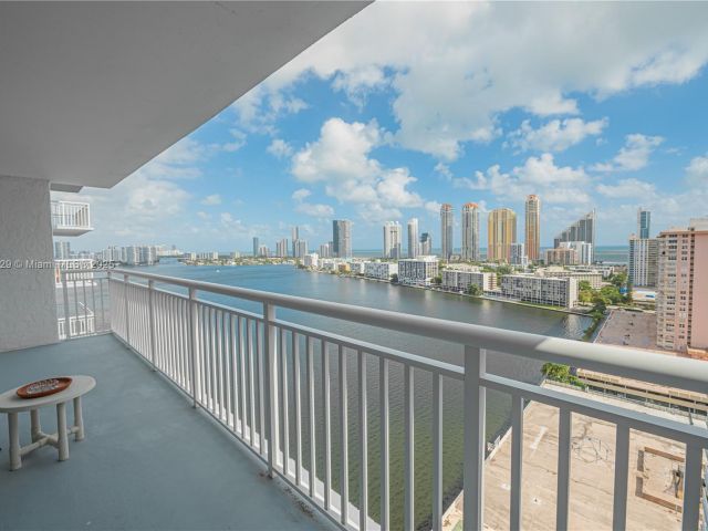 Apartment for sale  Unit #2317 - photo 6151717