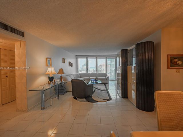 Apartment for sale  Unit #2317 - photo 6151720