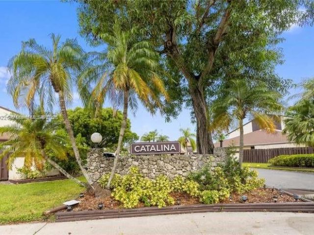 Home for rent at 267 NE 201st Ter 267 - photo 6148333