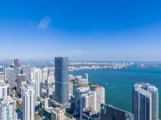 Apartment for sale  Unit #5304 - photo 6150594