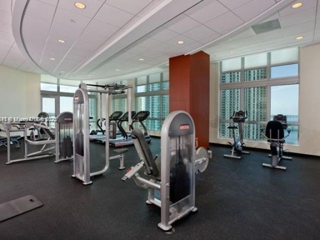 Apartment for rent  Unit #T-2803 - photo 6151764