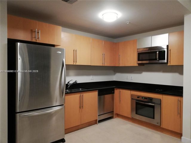 Apartment for rent  Unit #T-2803 - photo 6151772