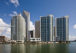 Apartment #T-2803 at Met 1