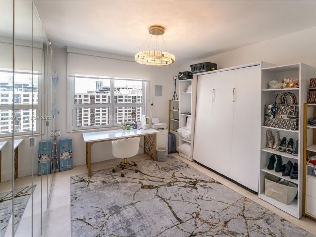 Apartment for rent  Unit #1601 - photo 6157275