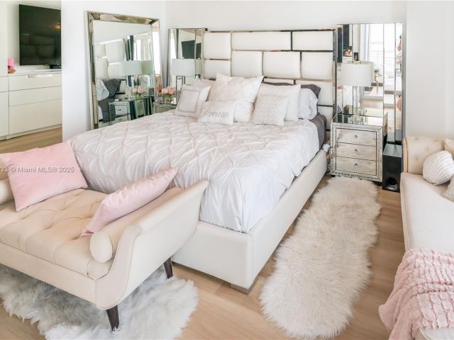 Apartment for rent  Unit #1601 - photo 6157278