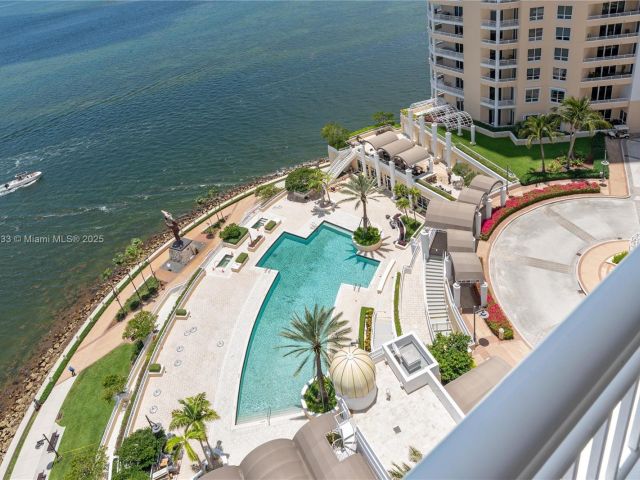 Apartment for rent  Unit #1601 - photo 6157279