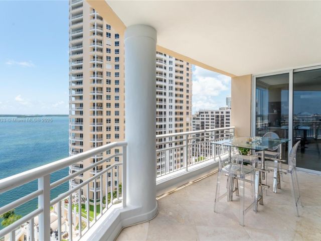 Apartment for rent  Unit #1601 - photo 6157290