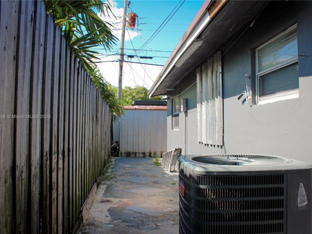 Home for sale at 7811 Sheridan St - photo 6149195