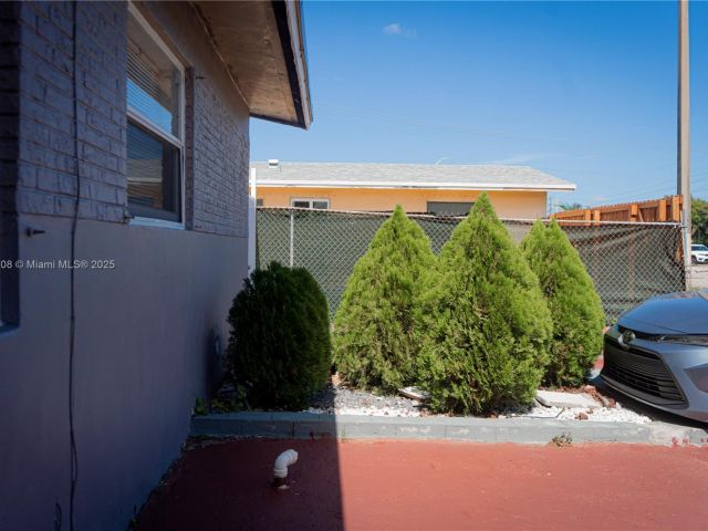 Home for sale at 7811 Sheridan St - photo 6149204