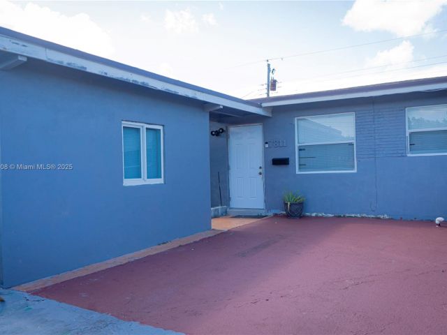 Home for sale at 7811 Sheridan St - photo 6149208