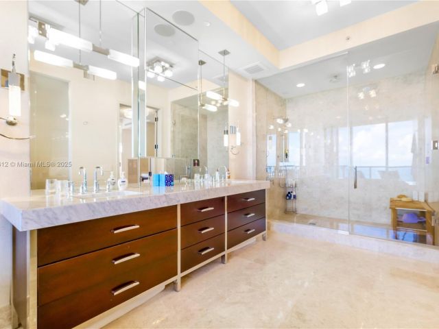 Apartment for sale  Unit #1101N - photo 6171580