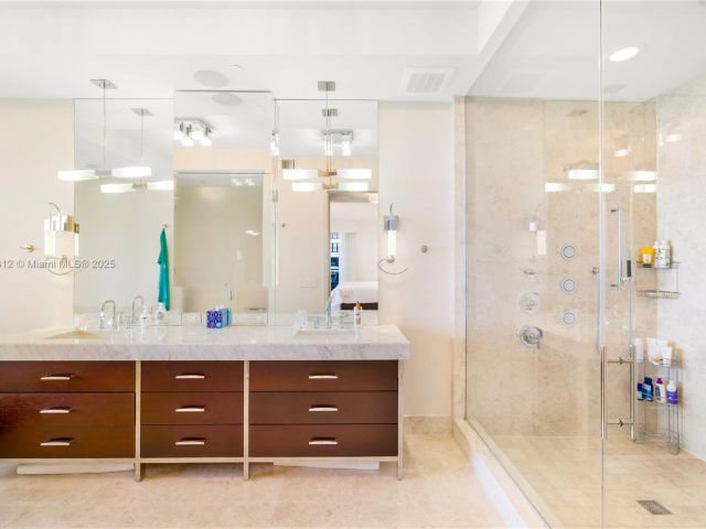 Apartment for sale  Unit #1101N - photo 6171581