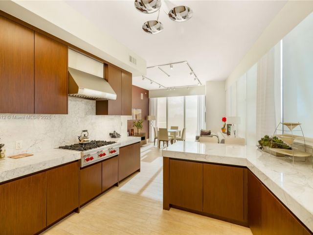 Apartment for sale  Unit #1101N - photo 6171585