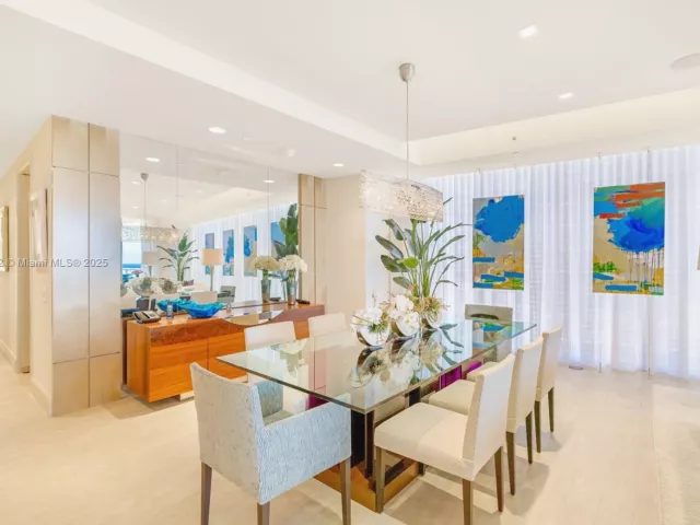 3-bedroom condo for sale in Bal Harbour - 9705 Collins Ave 1101N - MondialRealty