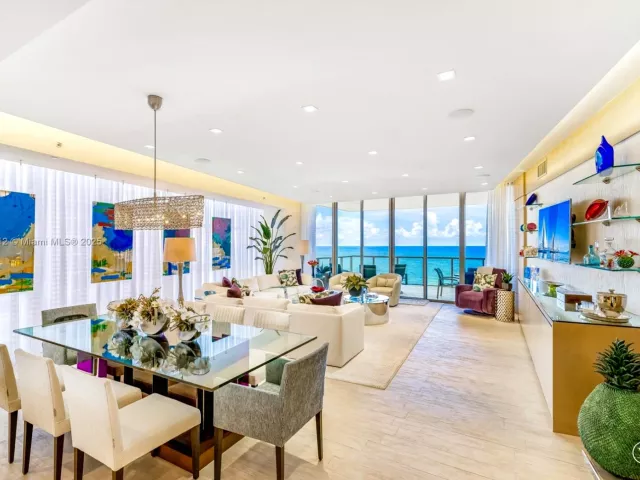 3-bedroom condo for sale in Bal Harbour - 9705 Collins Ave 1101N - MondialRealty
