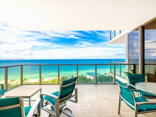 3-bedroom condo for sale in Bal Harbour - 9705 Collins Ave 1101N - MondialRealty