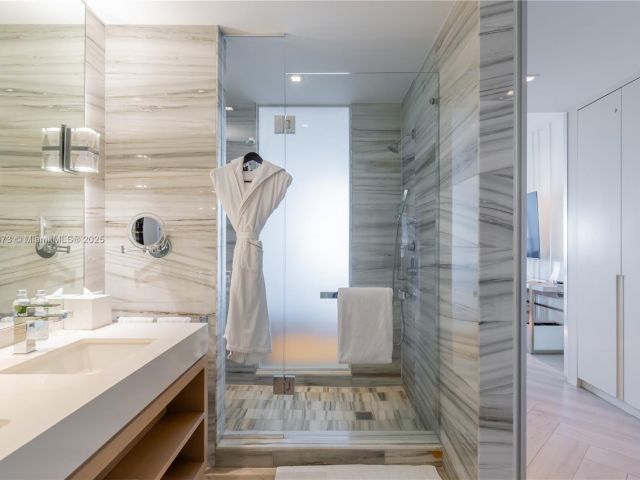 Apartment for sale  Unit #707 - photo 6150419