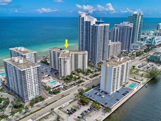 Apartment for sale  Unit #201 - photo 6168341