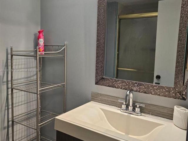 Apartment for sale  Unit #2111 - photo 6151905