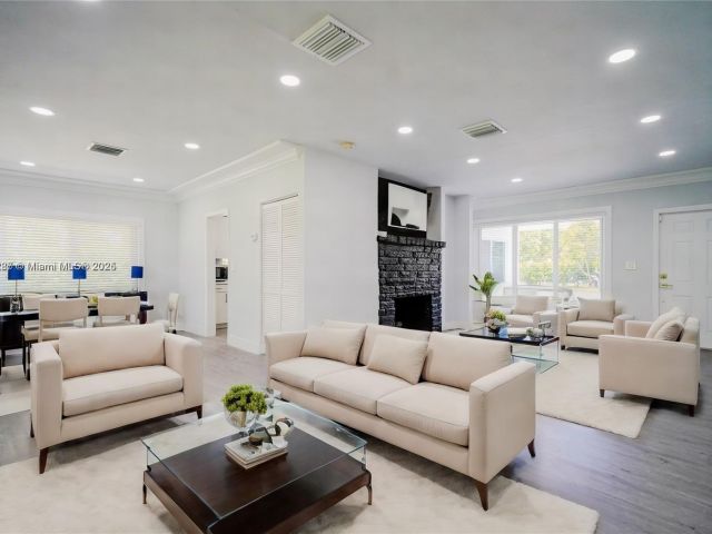 Home for sale at 8390 SW 64th St - photo 6224124