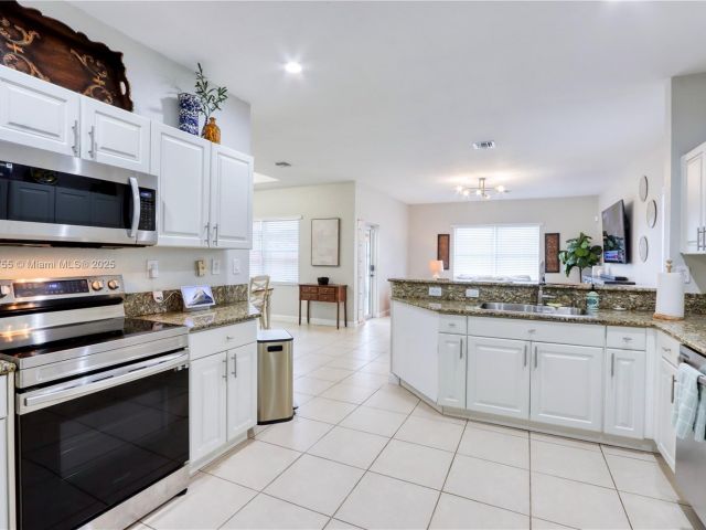 Home for sale at 148 NE 36th Avenue Rd - photo 6200055