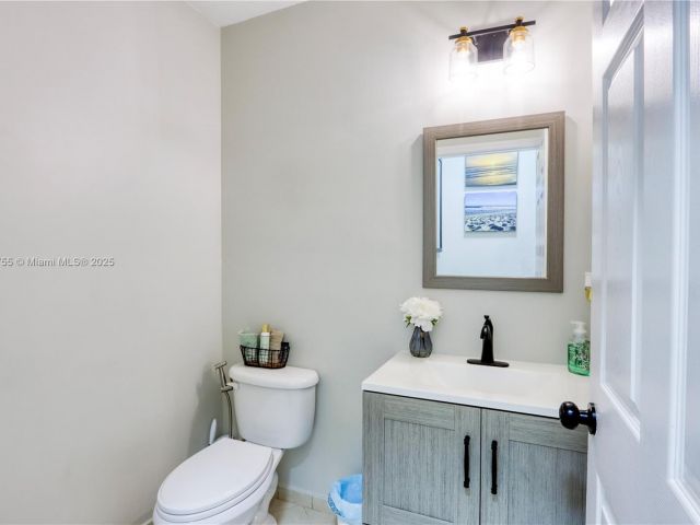 Home for sale at 148 NE 36th Avenue Rd - photo 6200063