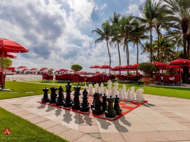 3-bedroom condo for rent in Sunny Isles Beach - 17875 Collins Ave 3404 - MondialRealty