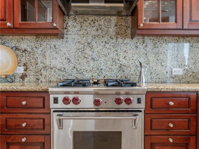 Apartment for rent  Unit #3404 - photo 6175412