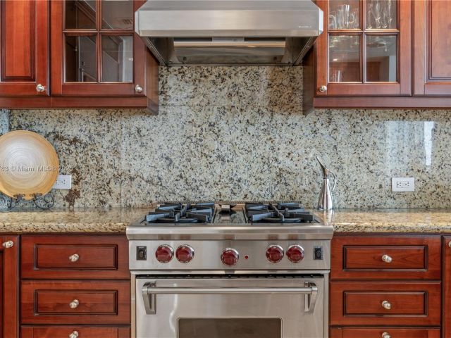 Apartment for rent  Unit #3404 - photo 6175414