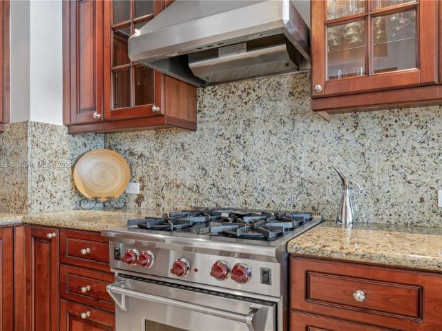 Apartment for rent  Unit #3404 - photo 6175415