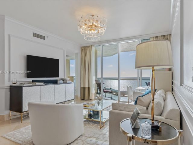 Apartment for rent  Unit #3404 - photo 6175426