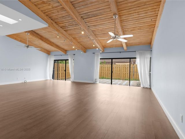 Home for rent at 2627 S PARKVIEW DR 2627 - photo 6150849