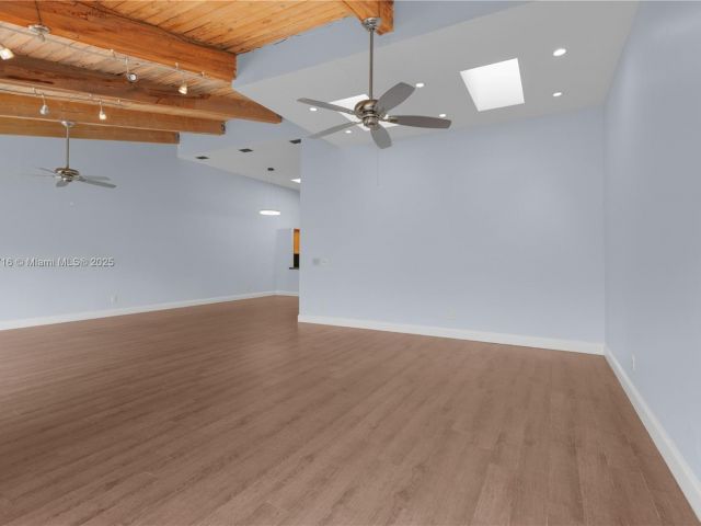 Home for rent at 2627 S PARKVIEW DR 2627 - photo 6150851