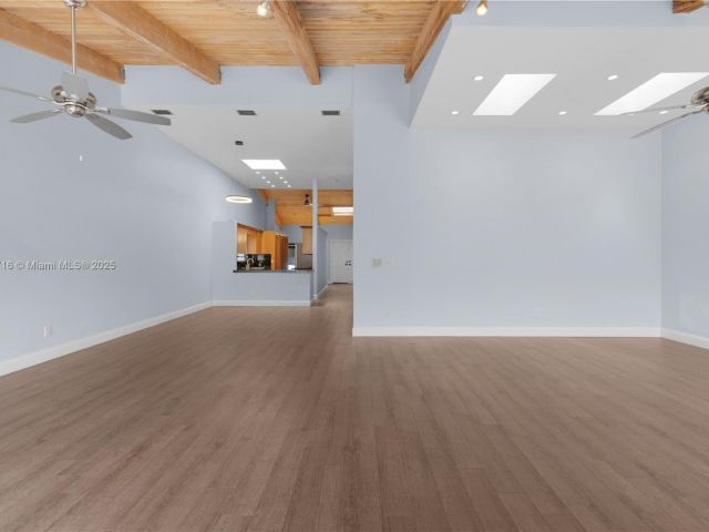 Home for rent at 2627 S PARKVIEW DR 2627 - photo 6150853