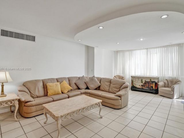 Apartment for sale  Unit #424 - photo 6152351