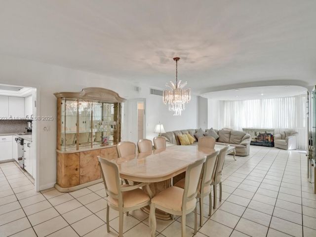 Apartment for sale  Unit #424 - photo 6152357