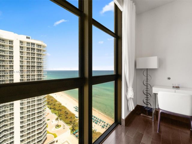 Apartment for rent  Unit #2202 - photo 6151630