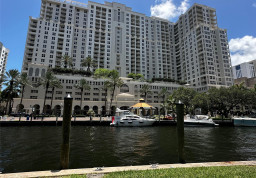 Apartment #911 at Nu River Landing