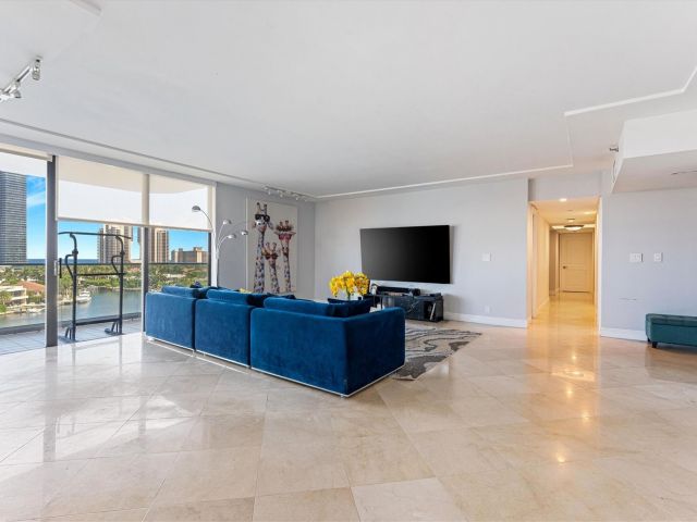 Apartment for sale  Unit #9J - photo 6156618