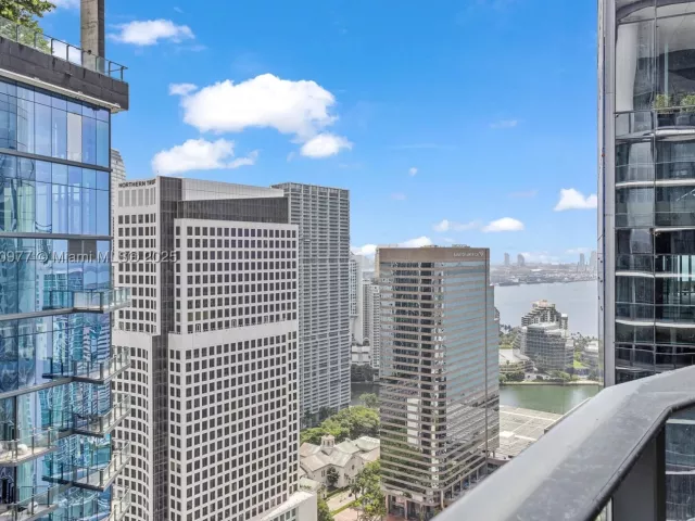 2-bedroom condo for sale in Miami - 801 S Miami Ave 4205 - MondialRealty
