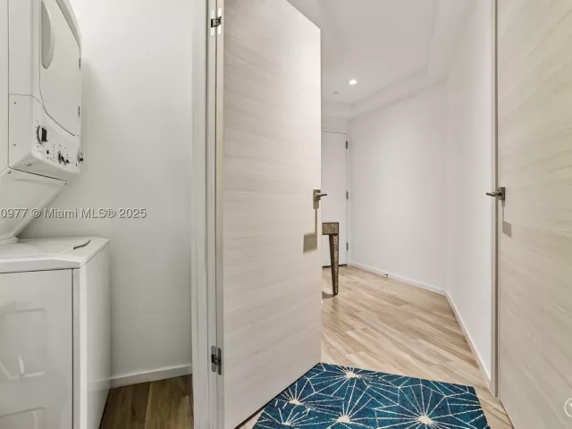 2-bedroom condo for sale in Miami - 801 S Miami Ave 4205 - MondialRealty